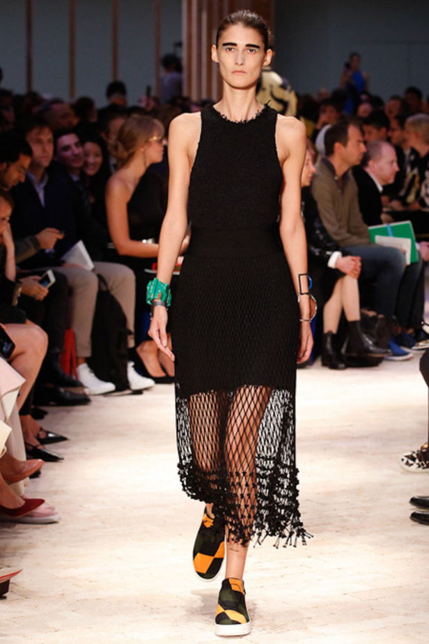 Celine أقمشة فريدة لانوثة ساحرة