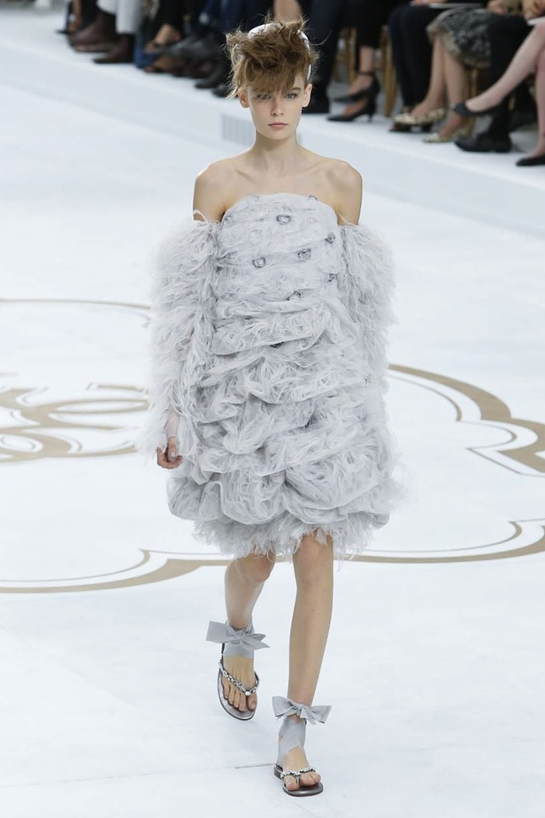 مجموعة Chanel Couture تُجسّد جوانب المرأة المتعددة!