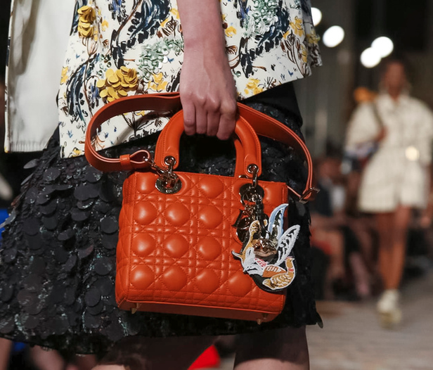 من باريس الى لندن.. مجموعة ديور كروز 2017!