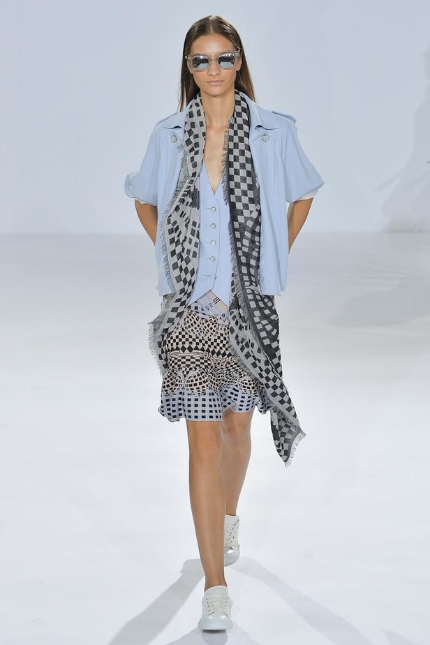 ربيع TEMPERLEY LONDON بألوان السما السبعة