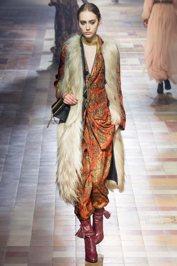 Lanvin تقدم أجمل مجموعاتها وتستوحيها من كازابلانكا