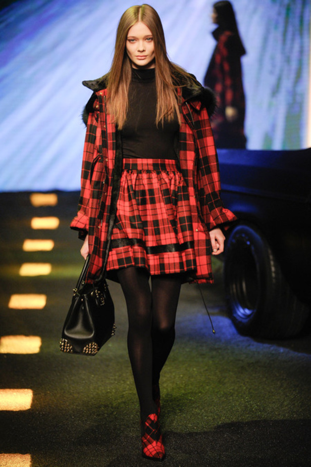 Philipp Plein: كوني أنيقة وصاخبة ودعي مسدسك جاهزا! 