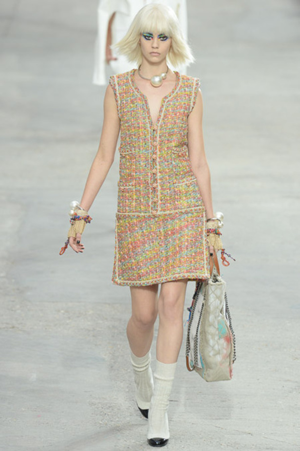 Chanel ترسم موضة الموسم