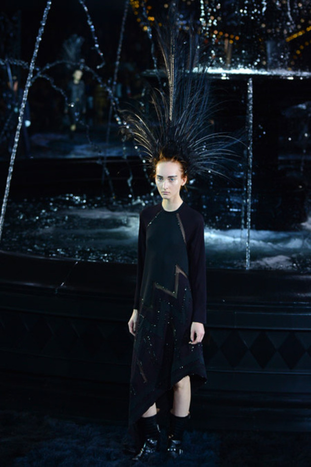 Louis Vuitton تودّع مارك جايكوبز في عرض استثنائي