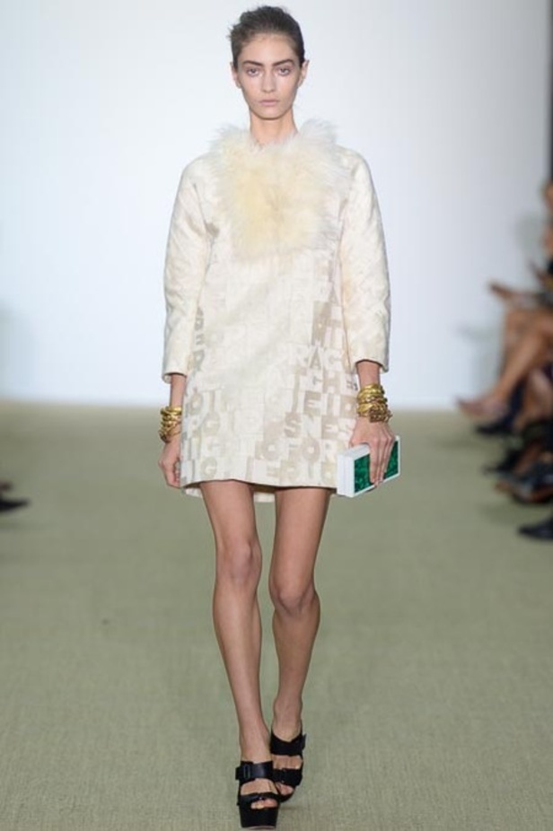 ربيع كيروز: بساطة كلاسيكية ملفتة..