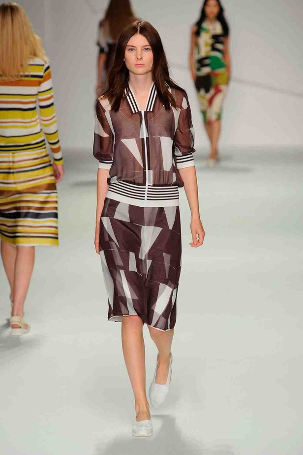 حرير JASPER CONRAN يصنع ربيعك الخاص