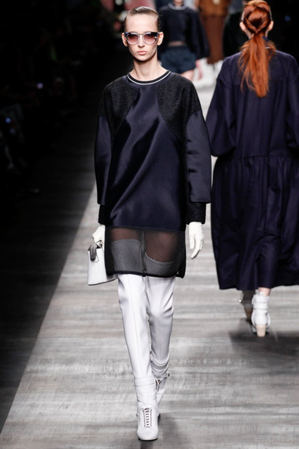 Fendi... دفء الفرو ونعومة البنفسج