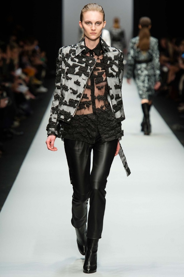 تصاميم بروح حسيّة ومتمرّدة في مجموعة Guy Laroche