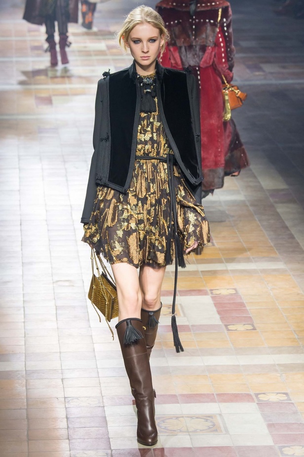 Lanvin تقدم أجمل مجموعاتها وتستوحيها من كازابلانكا