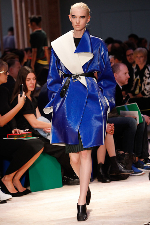 Celine أقمشة فريدة لانوثة ساحرة