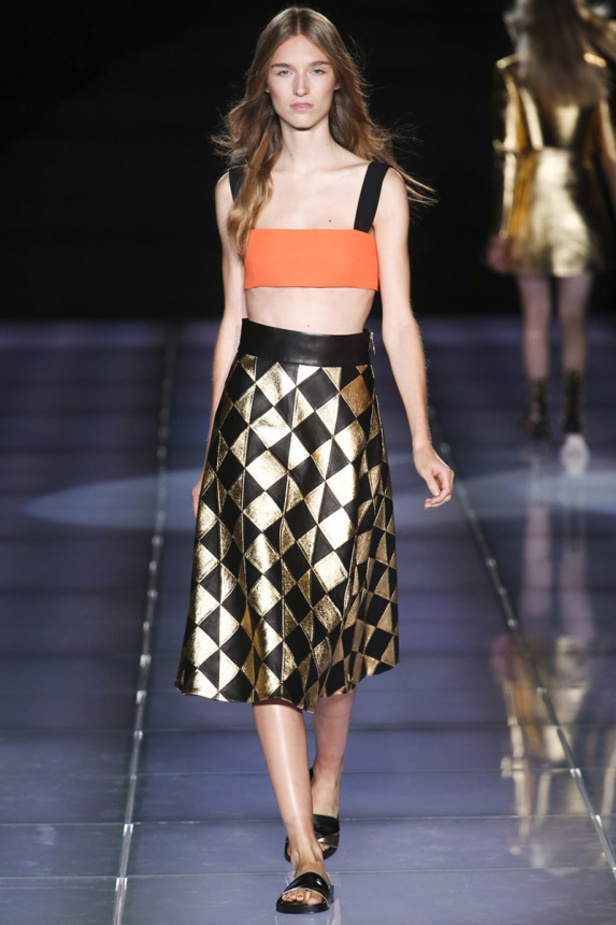 تخريمات دائرية ونقوش متداخلة في مجموعة FAUSTO PUGLISI