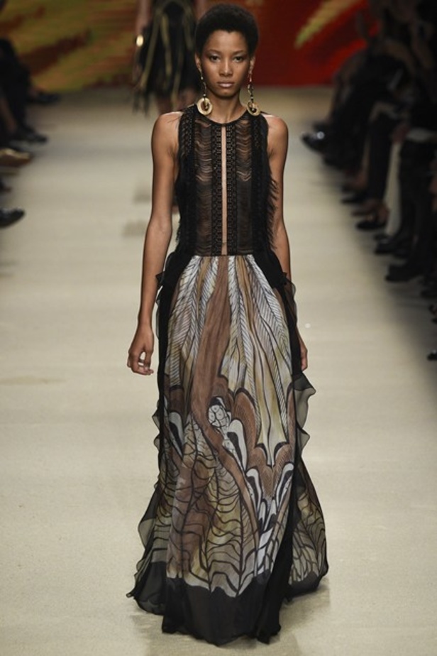 مجموعة Alberta Ferretti لربيع و صيف 2016