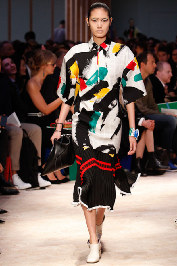 Celine أقمشة فريدة لانوثة ساحرة