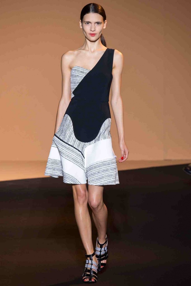 أزهار الرغبة تتفتح مع ربيع ROLAND MOURET 