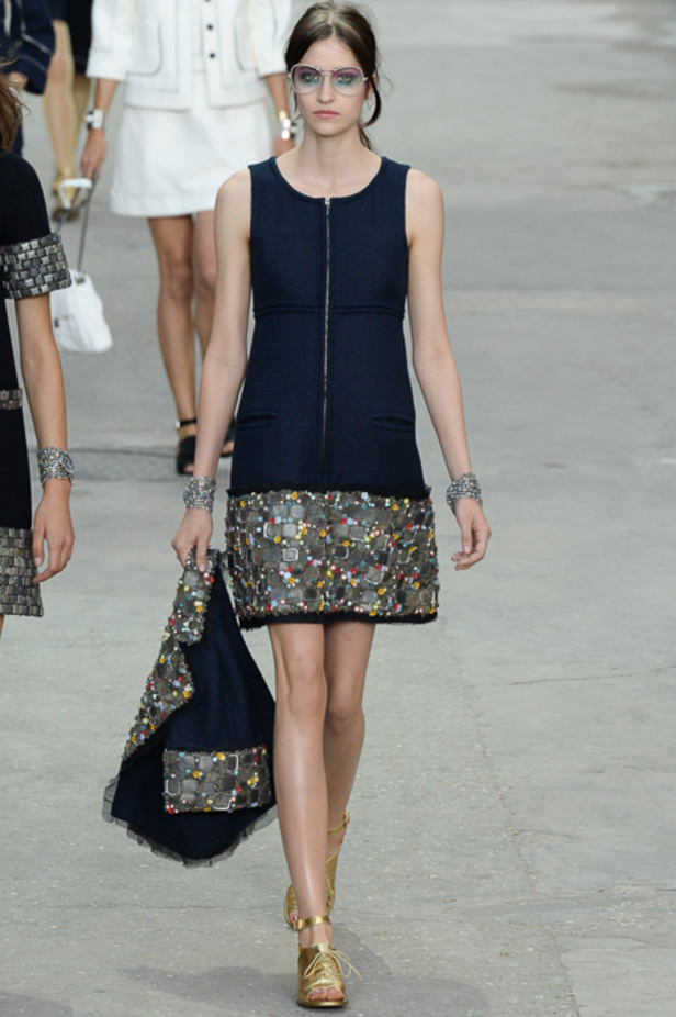 Chanel حرب لونية... ودعوة للسلام والمساواة