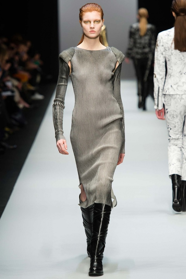 تصاميم بروح حسيّة ومتمرّدة في مجموعة Guy Laroche