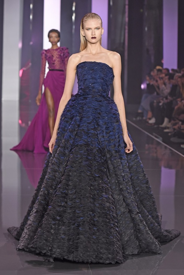 Ralph & Russo مجموعة تحبس الأنفاس!