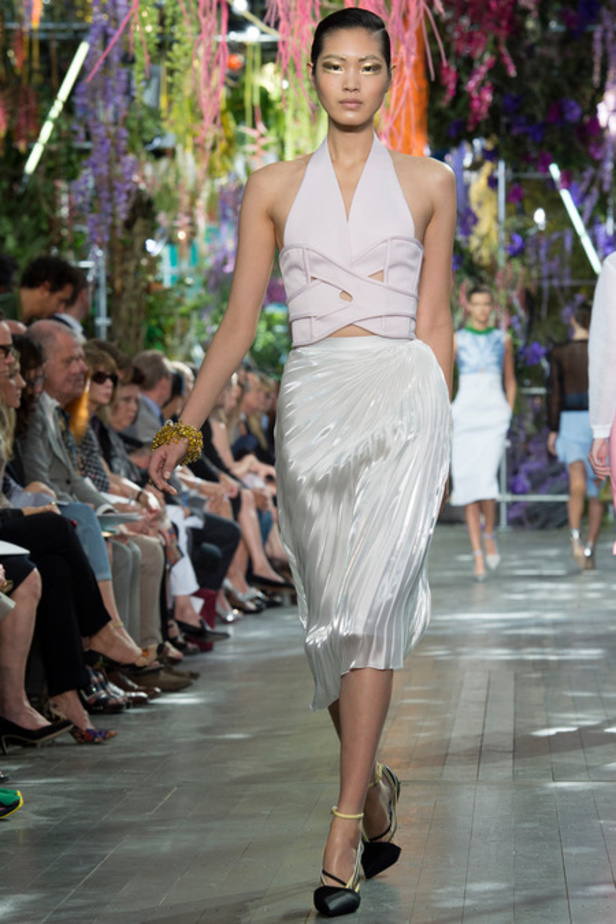 Christian Dior يبهر الحضور بعرض فريد من نوعه