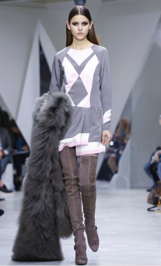 عرض Pascal Millet الأناقة في البساطة!