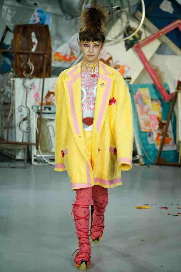 أرفضى كل القيود مع ربيع MEADHAM KIRCHHOFF