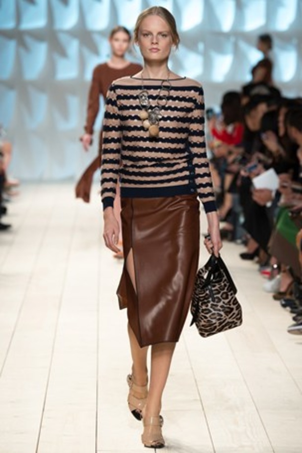 الأنوثة والرقي يتناغمان في مجموعة  Nina Ricci