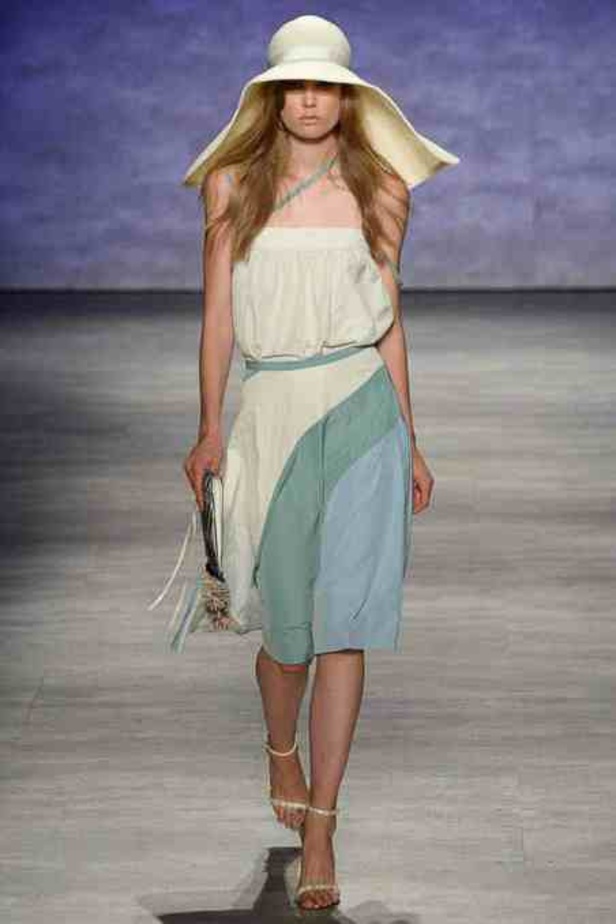 مع ربيع Rebecca Minkoff تمسكي بآخر خيوط الفرحة