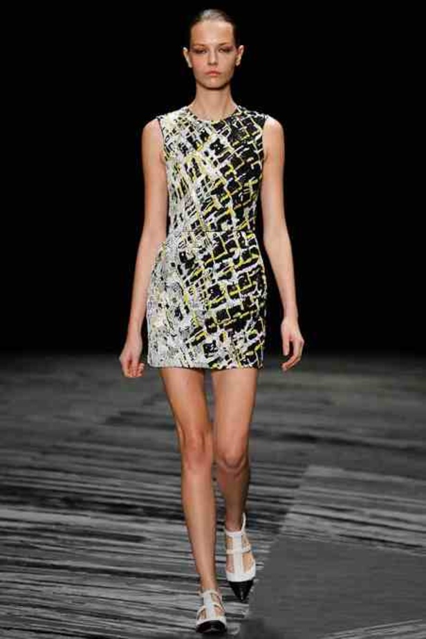 الفصول الأربعة تجتمع تحت سحابة J. MENDEL