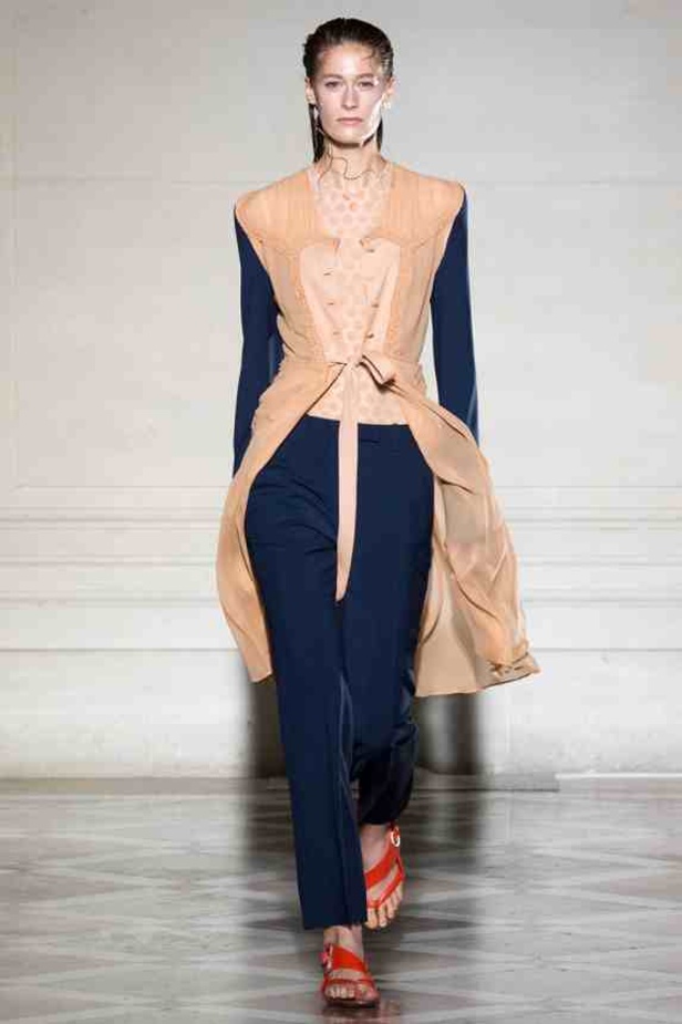 رومانسية "خائفة" فى ربيع MAISON MARTIN MARGIELA