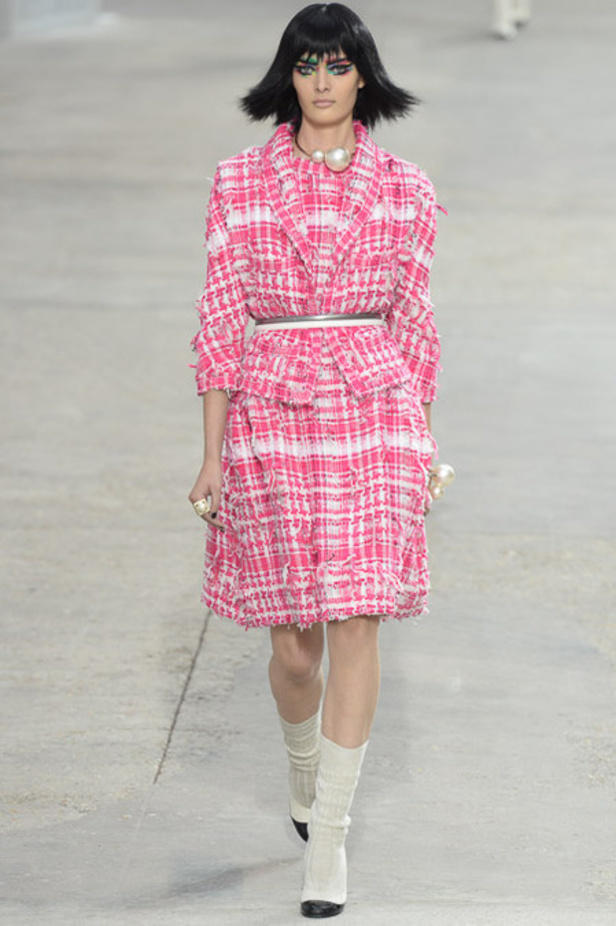 Chanel ترسم موضة الموسم