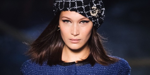 كارل لاغرفلد ينقلنا إلى علم البحارة في مجموعة شانيل كروز 2019