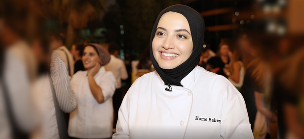 أزياء Giles... تفاصيل صغيرة تصنع الدهشة