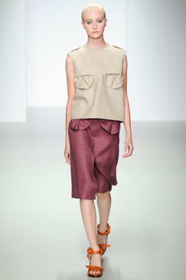 ربيع Emilio De La Morena... أناقة شبابية ناعمة