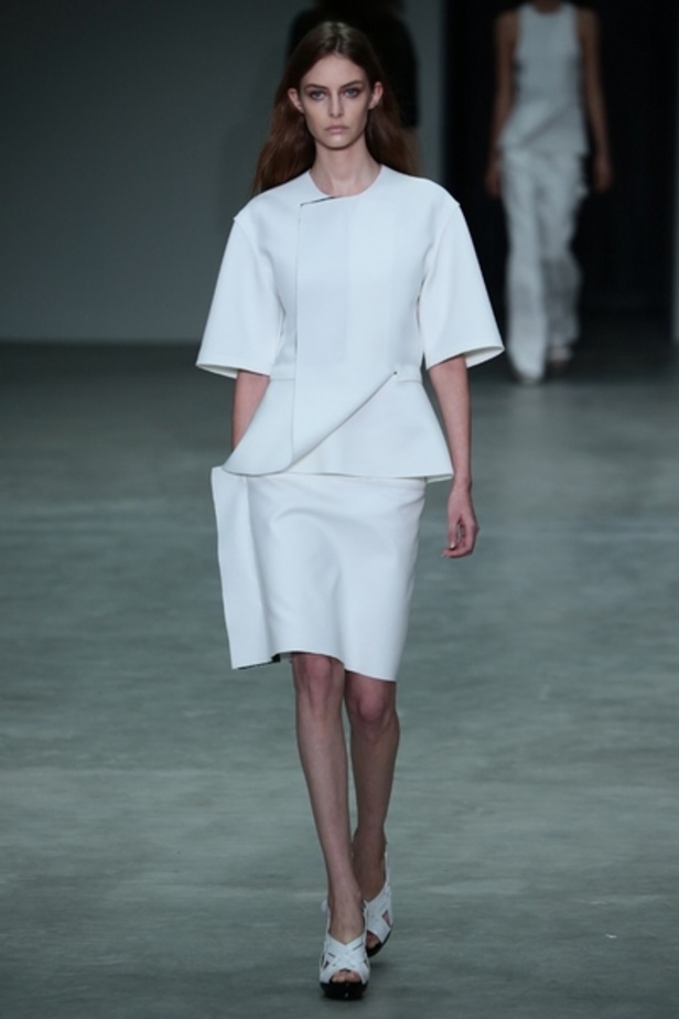 Calvin Klein: هوية جديدة للابيض والاسود