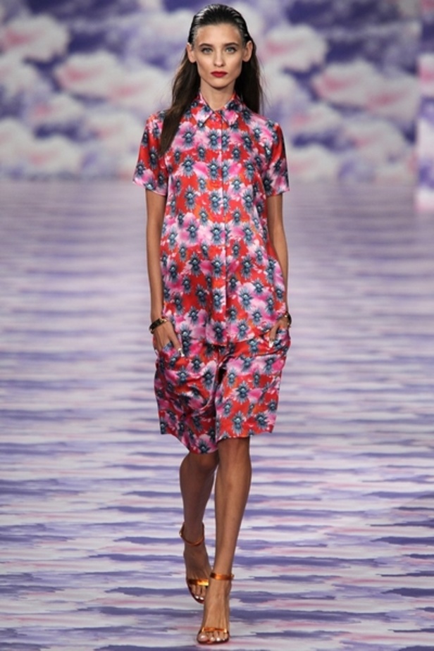 House of holand لامرأة شخصيتها قوية وعصرية