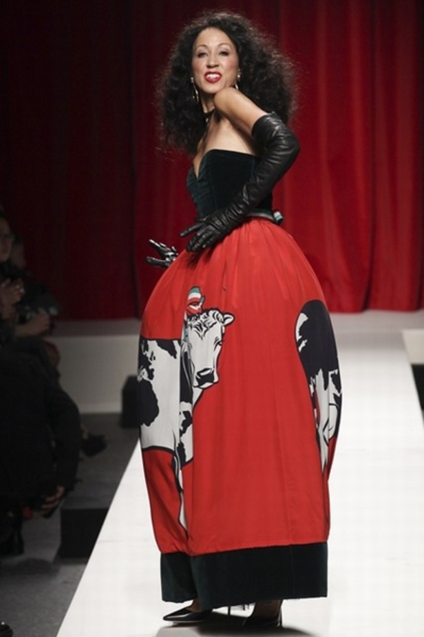 Moschino: ثلاثين عاما من التألق