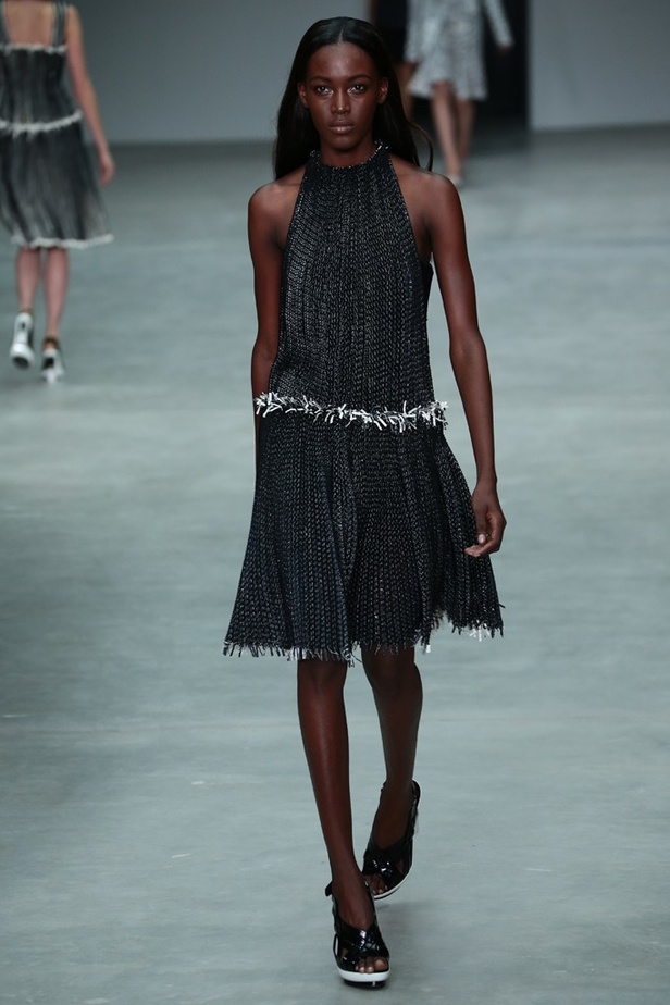 Calvin Klein: هوية جديدة للابيض والاسود