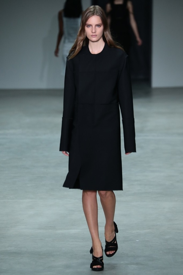 Calvin Klein: هوية جديدة للابيض والاسود