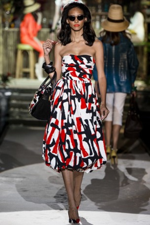 Dsquared2... صيف ساخن على شاطئ المرح