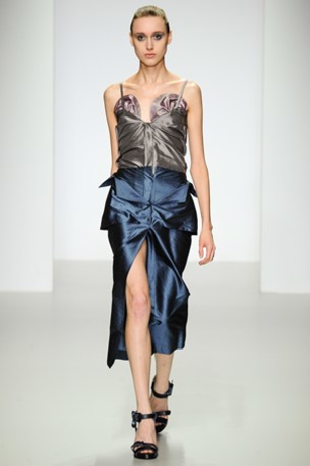 ربيع Emilio De La Morena... أناقة شبابية ناعمة