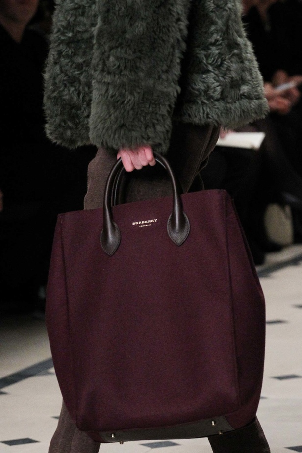 حرفة عالية وألوان رائعة لدى Burberry Prorsum