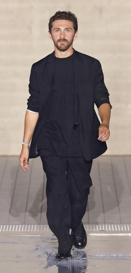 مجموعة دايفيد كوما لربيع وصيف 2022 ساحرة في أسبوع  نيويورك للموضة