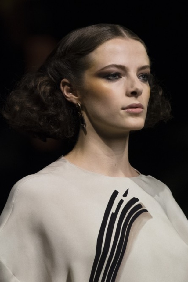 عرض أزياء Fendi لربيع وصيف 2022 من أسبوع الموضة في ميلانو