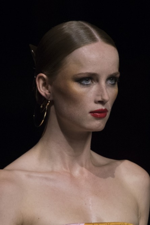 عرض أزياء Fendi لربيع وصيف 2022 من أسبوع الموضة في ميلانو