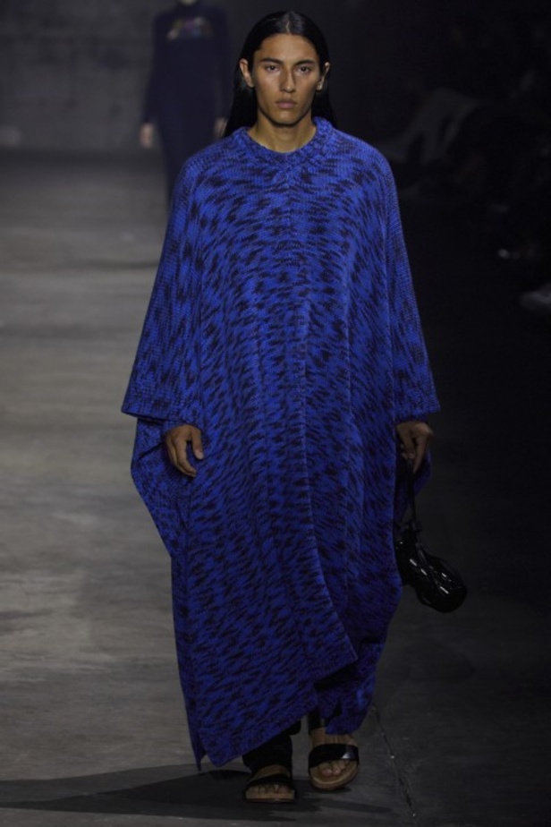 مجموعة غابرييلا هيرست لموسم ربيع وصيف 2022