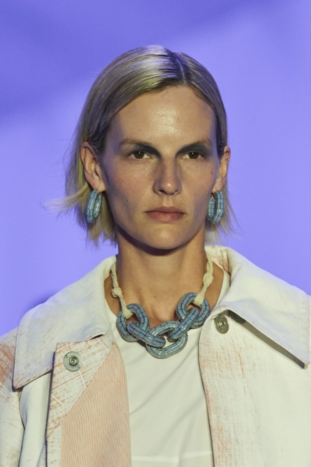 عرض ازياء مجموعة Jil Sander لربيع وصيف 2022 ضمن اسبوع الموضة في ميلانو