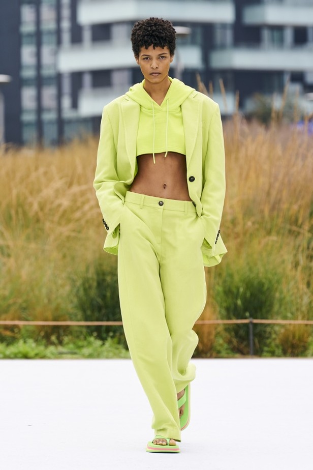 مجموعة MSGM لربيع وصيف 2022 من أسبوع الموضة في ميلانو