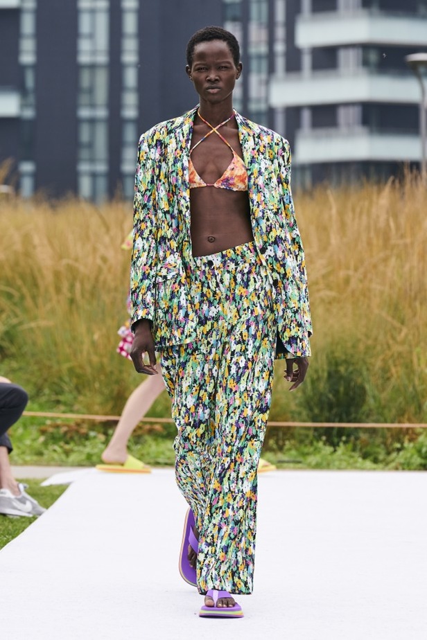 مجموعة MSGM لربيع وصيف 2022 من أسبوع الموضة في ميلانو