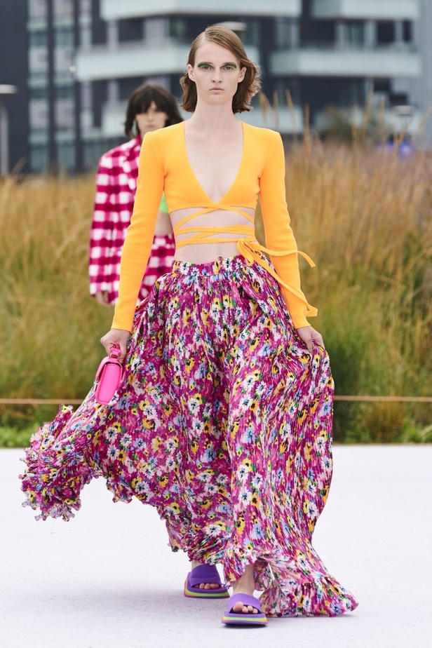 مجموعة MSGM لربيع وصيف 2022 من أسبوع الموضة في ميلانو