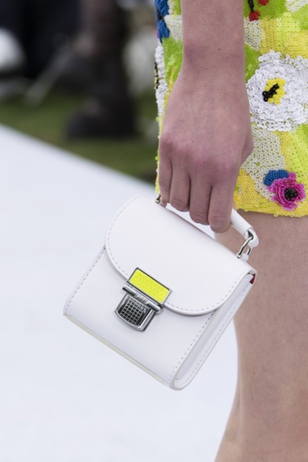 مجموعة MSGM لربيع وصيف 2022 من أسبوع الموضة في ميلانو