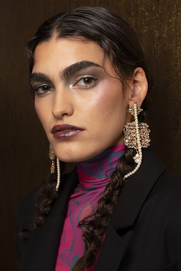 عرض أزياء Osman  لربيع وصيف 2022 من أسبوع الموضة في لندن